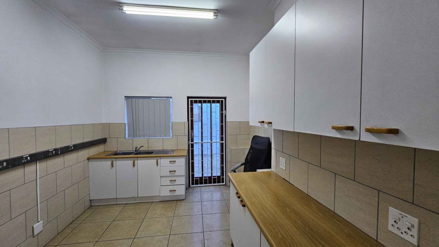 To Let commercial Property for Rent in Epping Industrial Western Cape